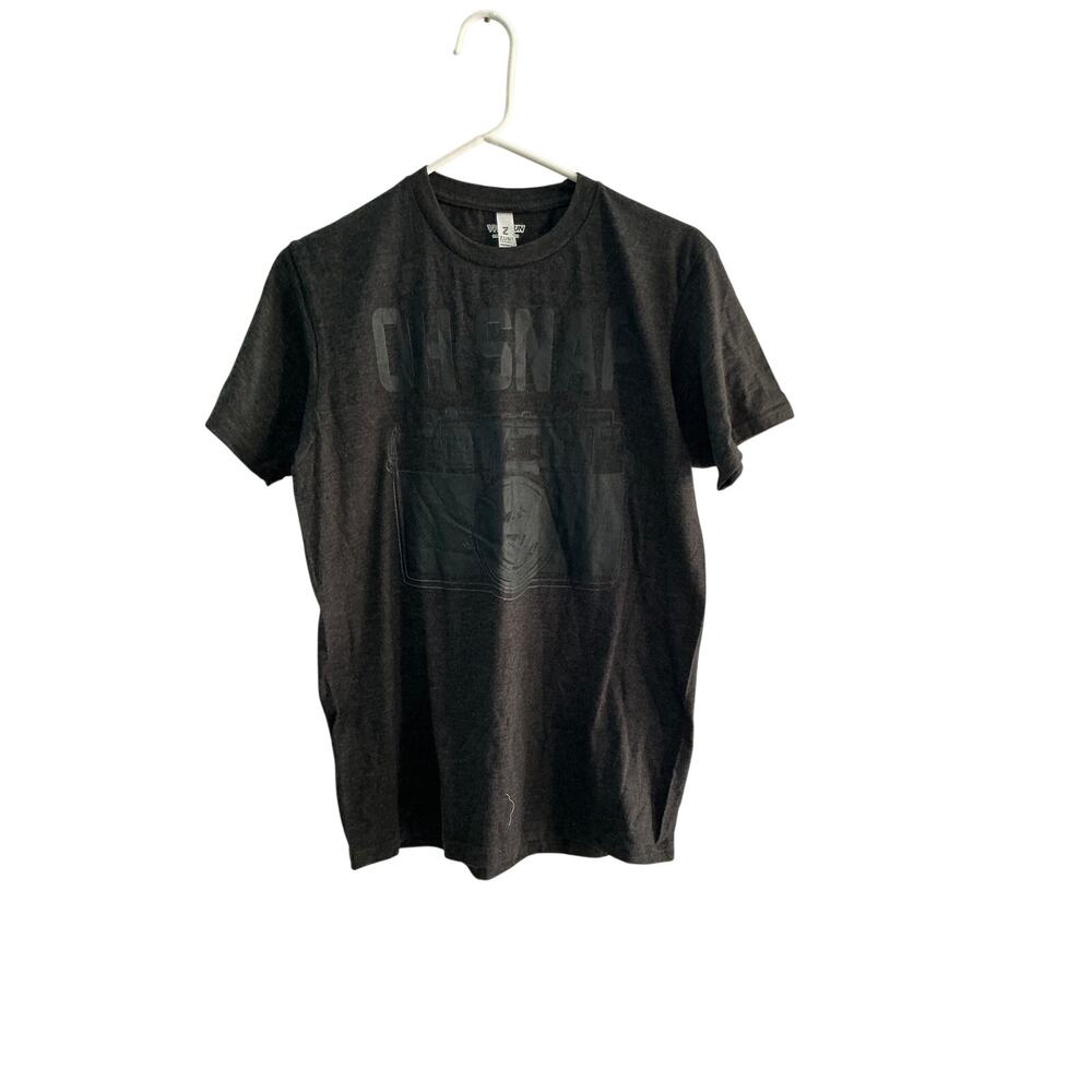 NWOT Zuni Sportswear Chracoal Gray Oh Snap Graphic T-Shirt Men's Size Medium